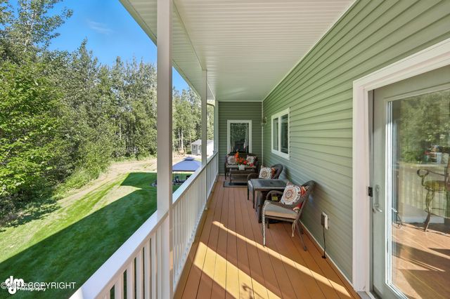 2900 N Barrys Resort Drive, Wasilla, AK 99654