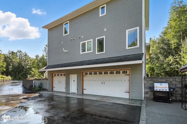 2900 N Barrys Resort Drive, Wasilla, AK 99654