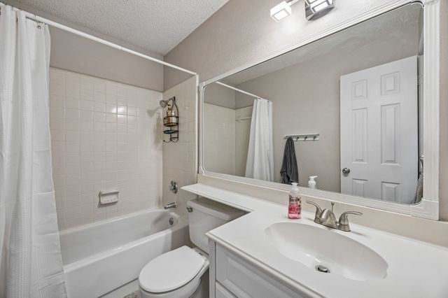 1820 Auburn Drive, Richardson, TX 75081