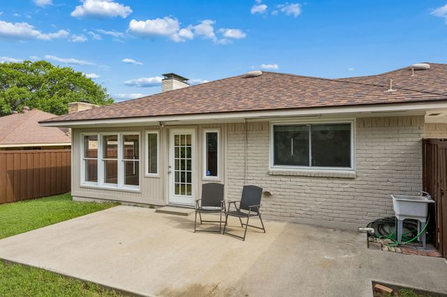 1820 Auburn Drive, Richardson, TX 75081