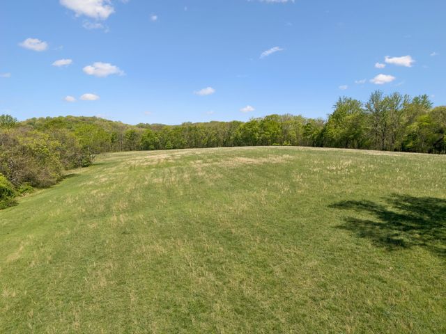 6666 Cross Keys Rd, College Grove, TN 37046