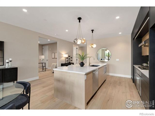 205 E 6th Street 305, Loveland, CO 80537