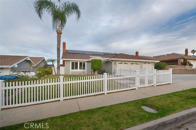 2015 W Ontario, Corona, CA 92882