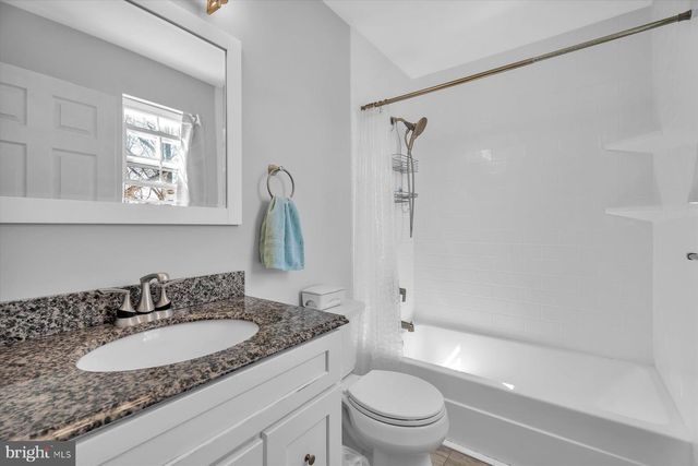 39 COUNTRY CLUB RD, Pine Hill, NJ 08021