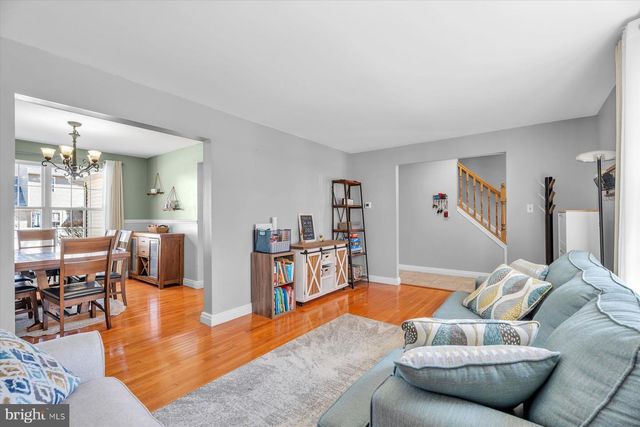 39 COUNTRY CLUB RD, Pine Hill, NJ 08021