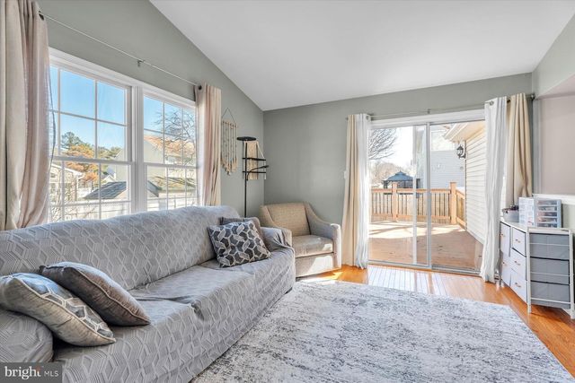 39 COUNTRY CLUB RD, Pine Hill, NJ 08021