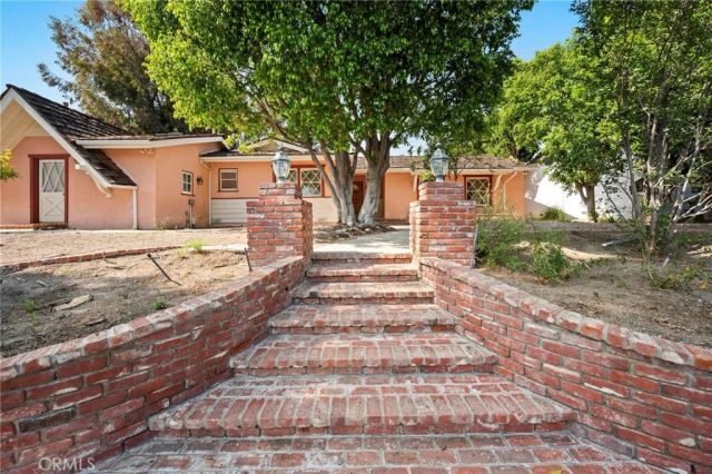 18543 Chatsworth, Porter Ranch, CA 91326