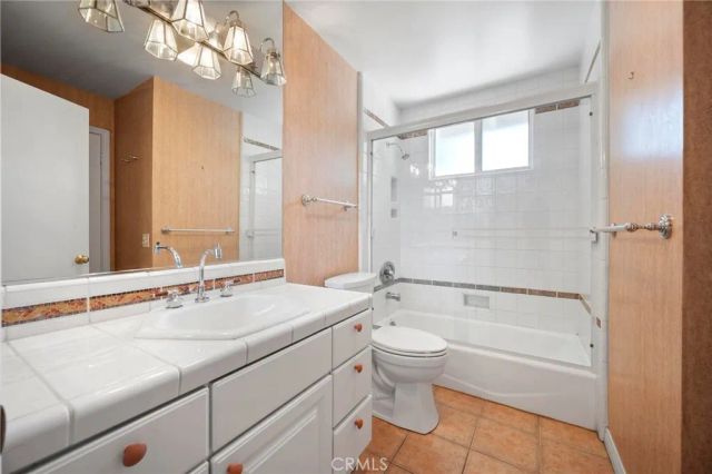 18543 Chatsworth, Porter Ranch, CA 91326