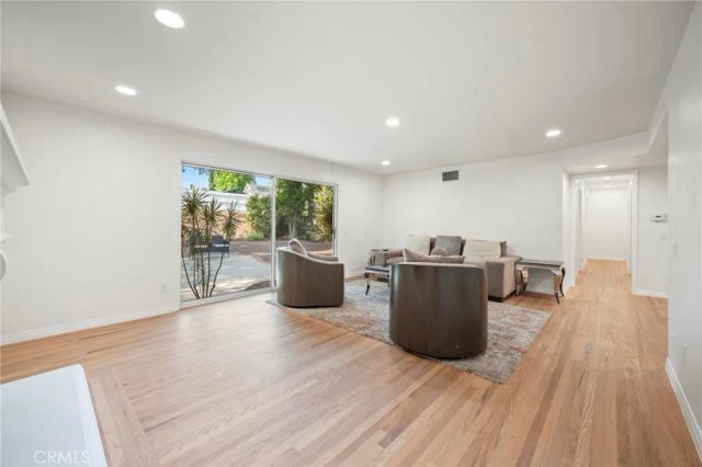 18543 Chatsworth, Porter Ranch, CA 91326