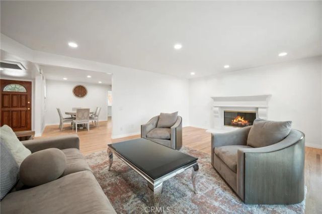 18543 Chatsworth, Porter Ranch, CA 91326