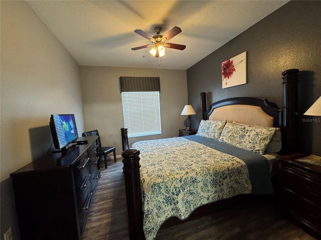 2305 SILVER PALM DRIVE 302, Kissimmee, FL 34747