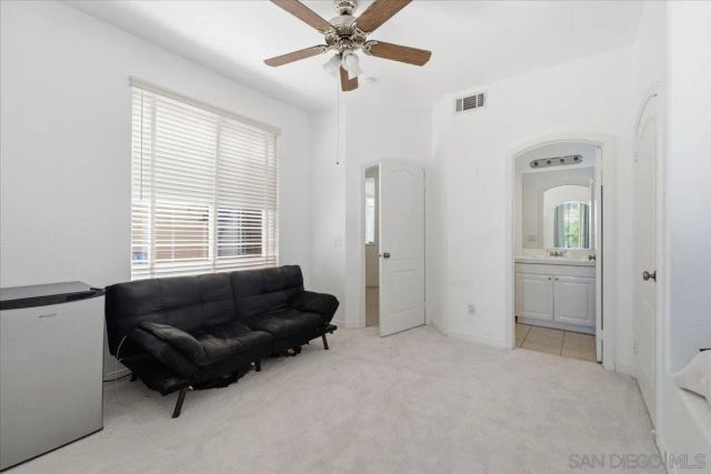10669 El Caballo, San Diego, CA 92127