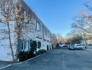 191 Birch Hill Rd 2, Locust Valley, NY 11560