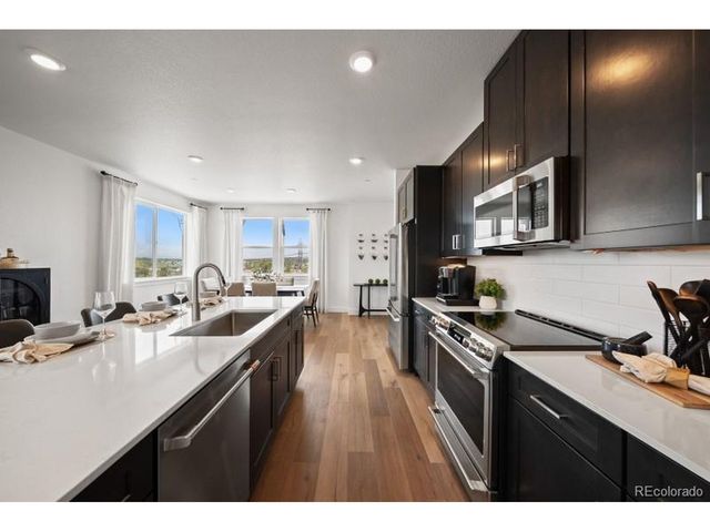 2908 W 56th Pl, Denver, CO 80221