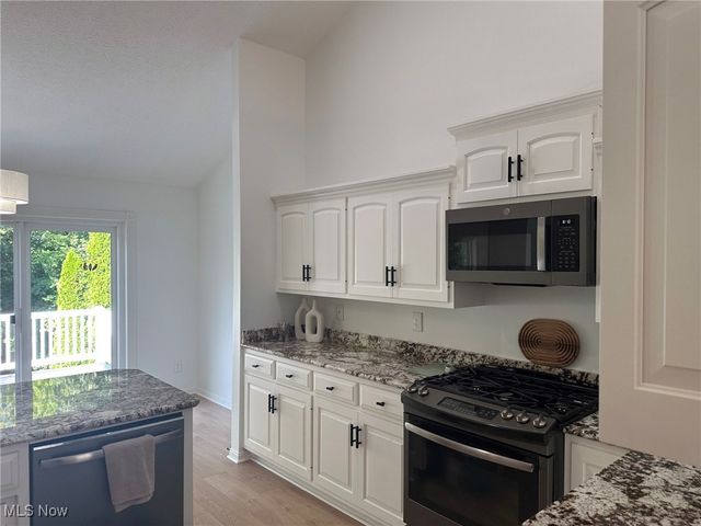 660 Marsh Way, Brunswick, OH 44212