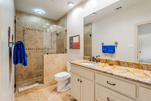 172 Enchanted Drive, Enchanted Oaks, TX 75156