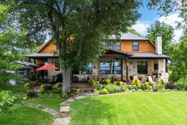 172 Enchanted Drive, Enchanted Oaks, TX 75156
