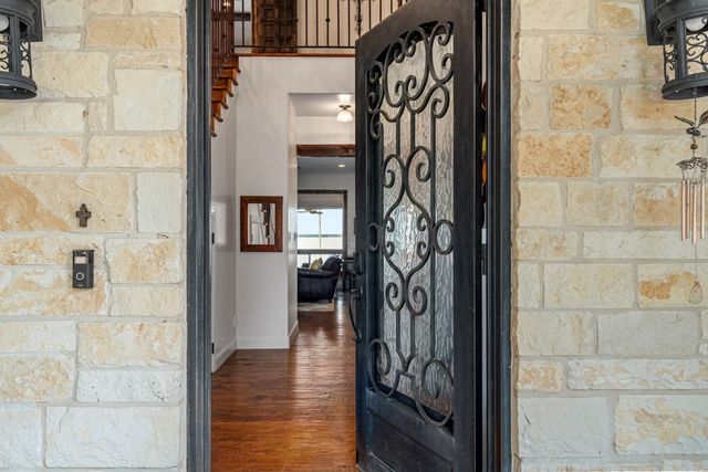 172 Enchanted Drive, Enchanted Oaks, TX 75156