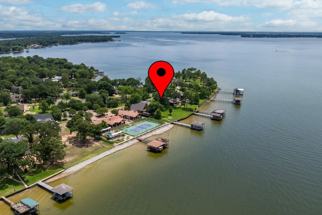 172 Enchanted Drive, Enchanted Oaks, TX 75156