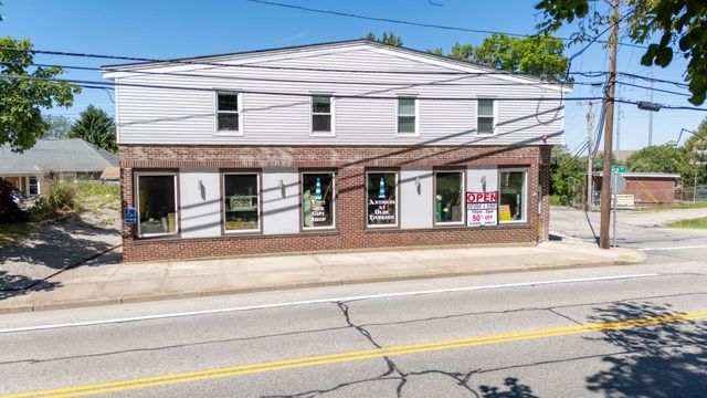 1019 Main Rd, Tiverton, RI 02878
