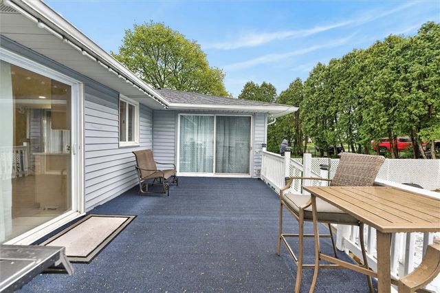 1 Sun Valley Drive, Gates, NY 14606