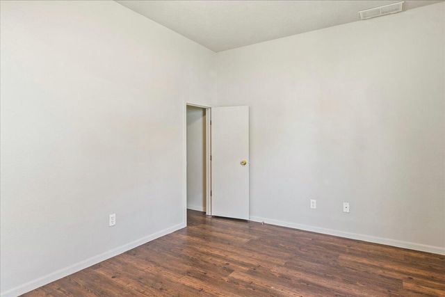 1123 E Blaine Street, Springfield, MO 65803