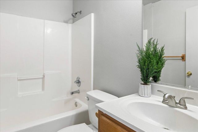 1123 E Blaine Street, Springfield, MO 65803