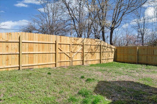 1123 E Blaine Street, Springfield, MO 65803