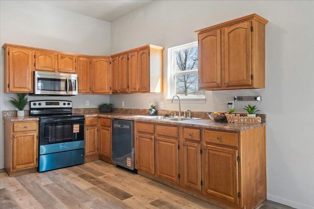 1123 E Blaine Street, Springfield, MO 65803