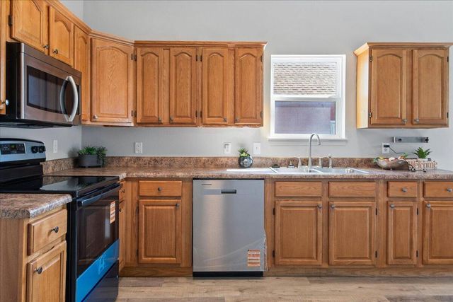 1123 E Blaine Street, Springfield, MO 65803