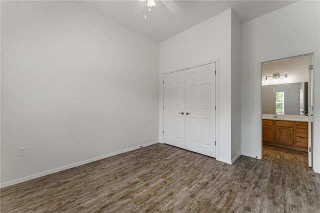 1639 N Arkansas Street 101, Rogers, AR 72756