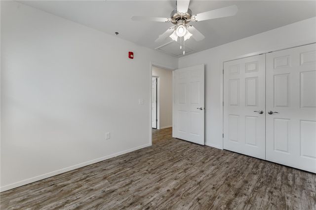 1639 N Arkansas Street 101, Rogers, AR 72756