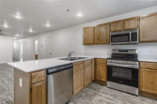 1639 N Arkansas Street 101, Rogers, AR 72756