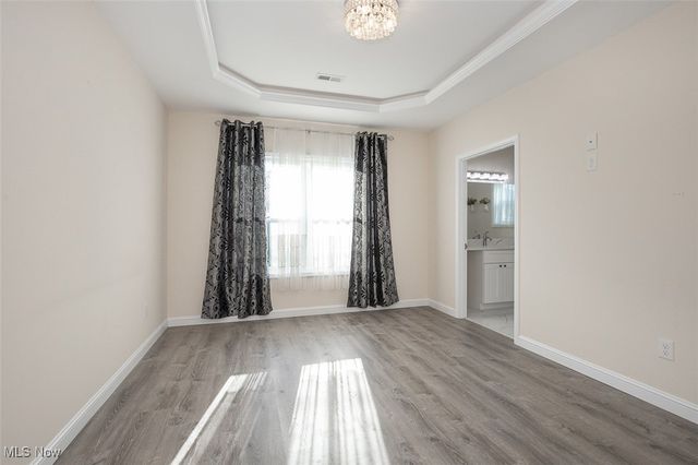 6363 Lockhaven Drive, Brook Park, OH 44142