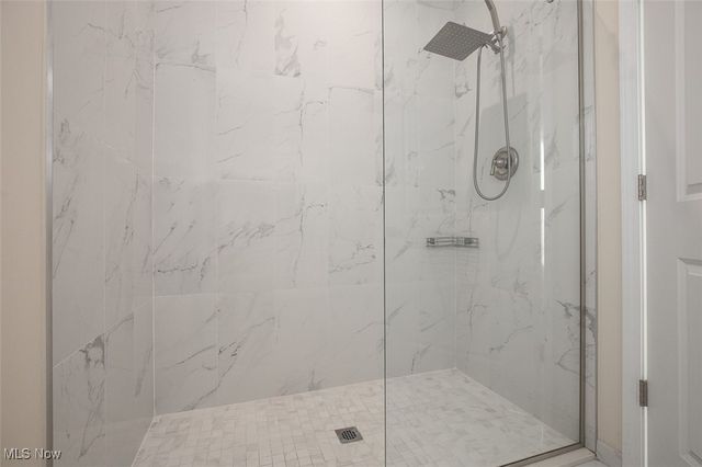 6363 Lockhaven Drive, Brook Park, OH 44142