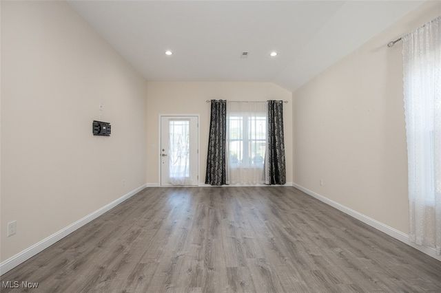 6363 Lockhaven Drive, Brook Park, OH 44142