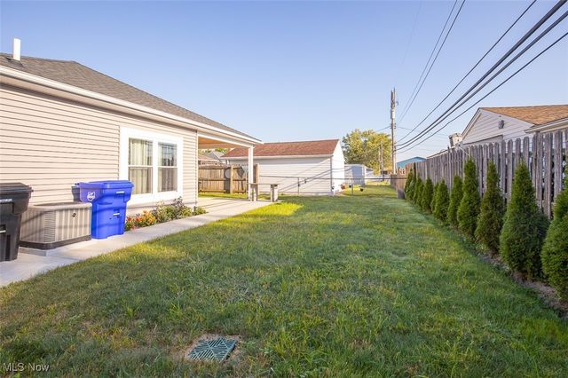 6363 Lockhaven Drive, Brook Park, OH 44142