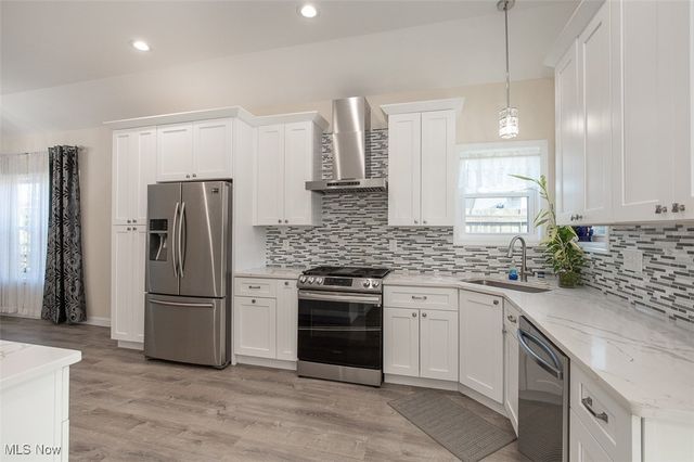 6363 Lockhaven Drive, Brook Park, OH 44142