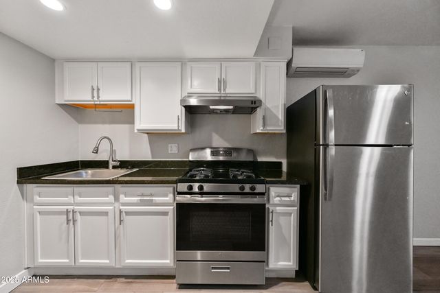 3025 N 32nd Street Apt 50, Phoenix, AZ 85018