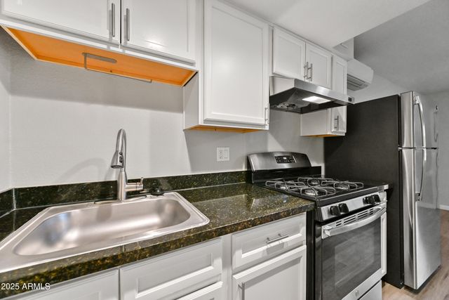 3025 N 32nd Street Apt 50, Phoenix, AZ 85018