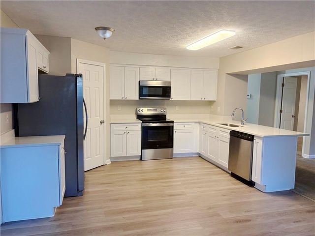 12242 Molly Sue Lane, Fayetteville, GA 30215