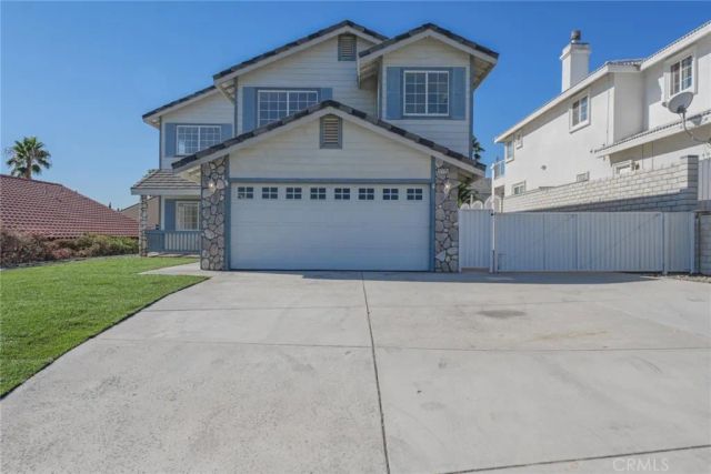17725 Vista Point, Victorville, CA 92395