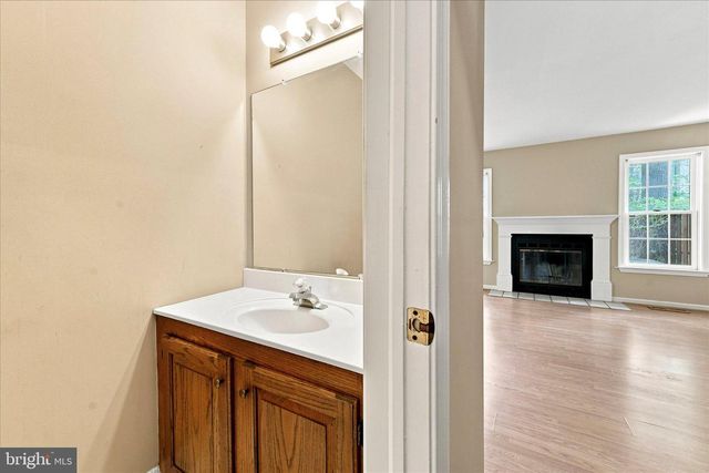 302 BRIGHTON CIR, Devon, PA 19333