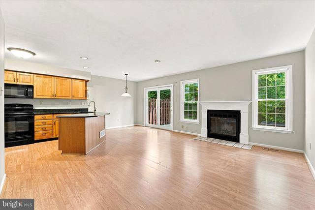 302 BRIGHTON CIR, Devon, PA 19333