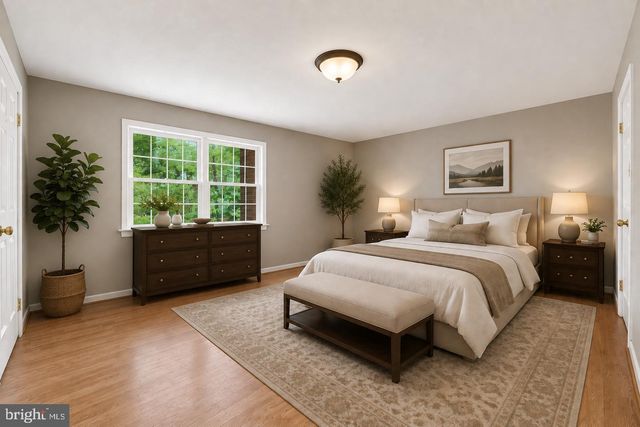 302 BRIGHTON CIR, Devon, PA 19333