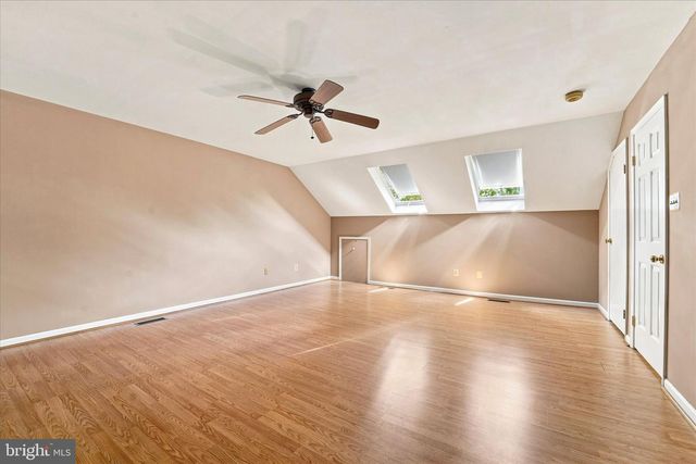 302 BRIGHTON CIR, Devon, PA 19333