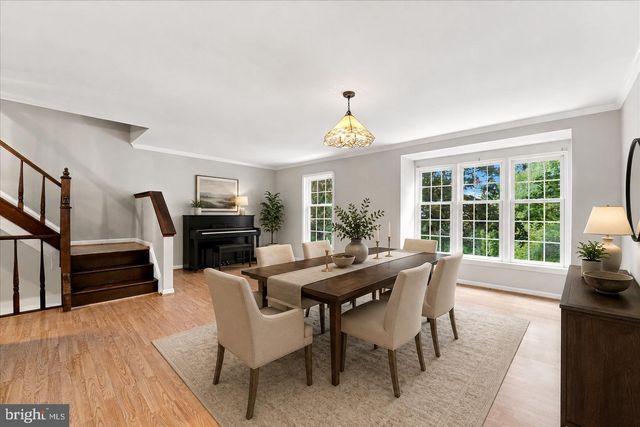 302 BRIGHTON CIR, Devon, PA 19333