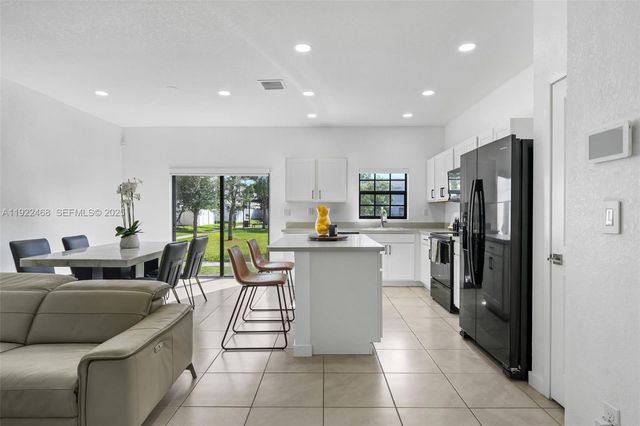 757 SW 11th Street, Florida City, FL 33034