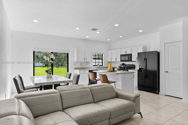 757 SW 11th Street, Florida City, FL 33034
