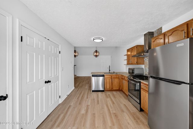 651 Beech Grove Rd, Shepherdsville, KY 40165